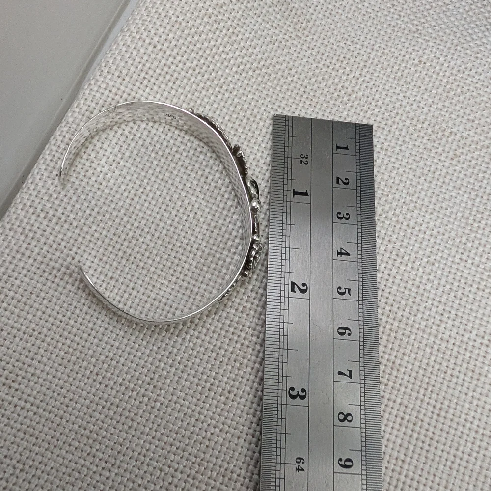 Vintage Sterling Silver Cuff Bracelet Black Onyx Florida Keys Small Wrist - Picture 14 of 15